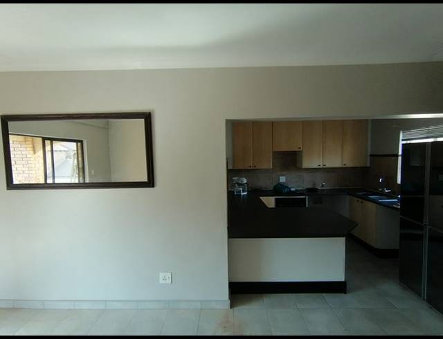 2 BEDROOM TOWNHOUSE FOR SALE IN OLYMPUS AH